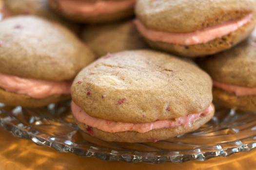 Strawberry Whoopie Pies Strawberry Whoopie Pies