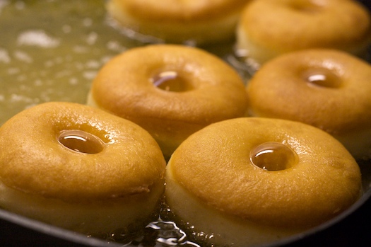 Bubbling Doughnuts
